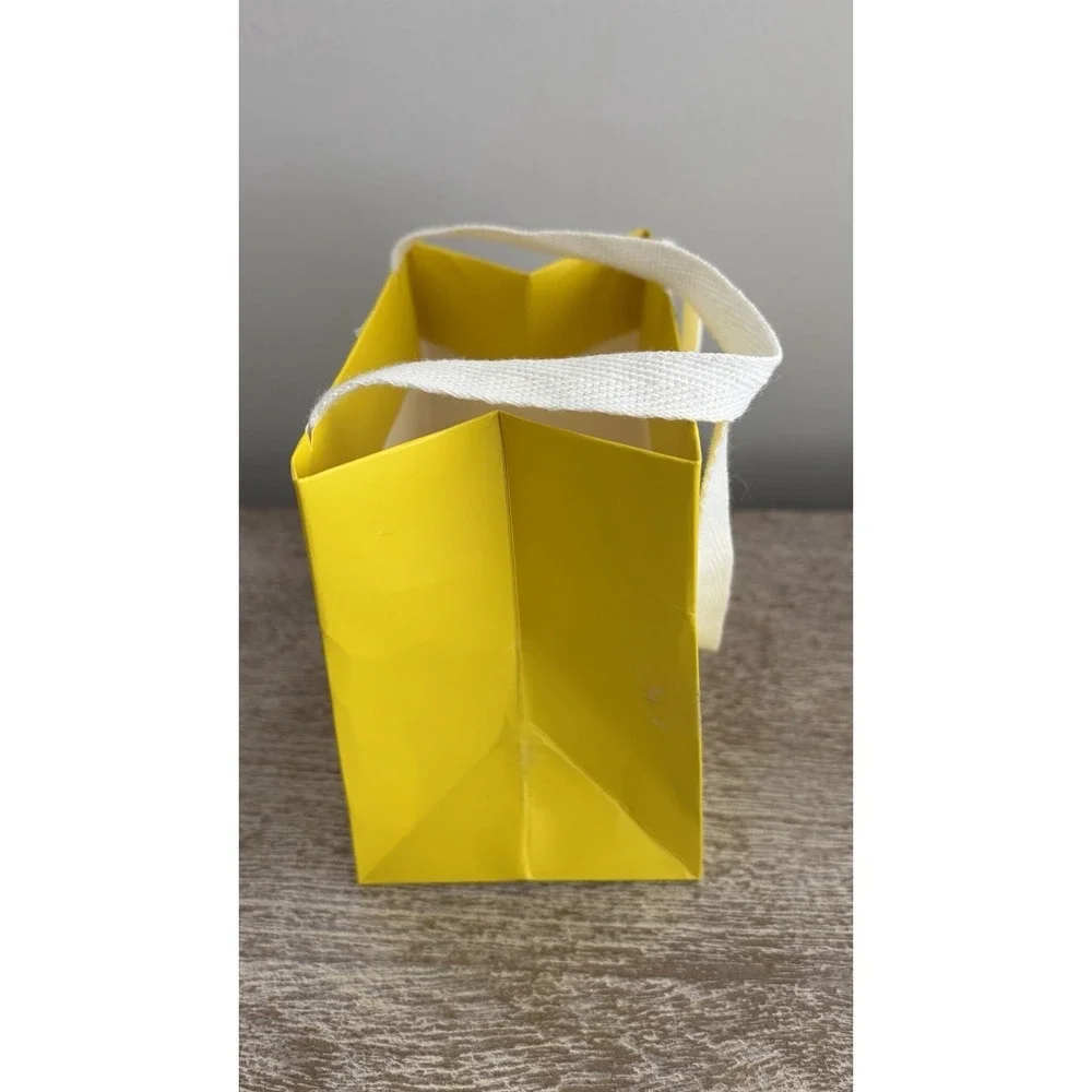 Kendra Scott Gift Set Yellow Shopping Bag & Gray Jewelry Pouch